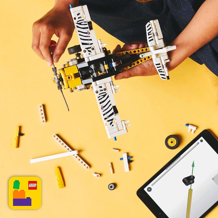 Avion cu elice LEGO Technic, jucărie construibilă pentru copii, cadou pentru băieți și fete de la 8 ani, model de avion cu elice rotativă și motor cu piston cu 4 cilindri 42198