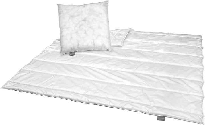 Set de pat de bază Traumnacht Green format dintr-o plapumă pentru tot anul, 135 X 200 cm + pernă 80 X 80 cm, certificat Oeko-Tex, produs în conformitate cu standardul de calitate german