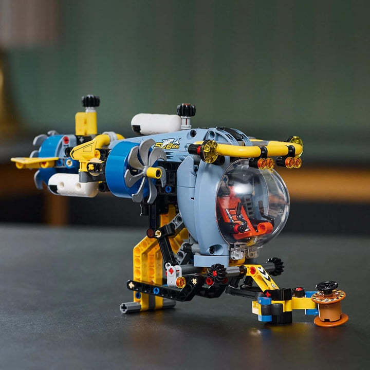 Submarin LEGO Technic Deep Sea Explorer, jucărie de construit pentru copii, băieți și fete de la 9 ani, idei creative de cadouri pentru ziua de naștere, vehicul construibil, cu elice rotative 42201
