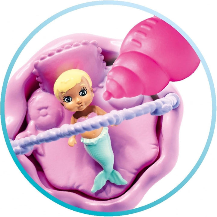 Simba 105733524 - Steffi Love Mermaid Family, păpușă ca sirenă însărcinată cu Kevin ca sirenă, cu pătuț pentru copil, 29cm păpuși dress-up, păpuși de joacă, pentru copii cu vârsta peste 3 ani