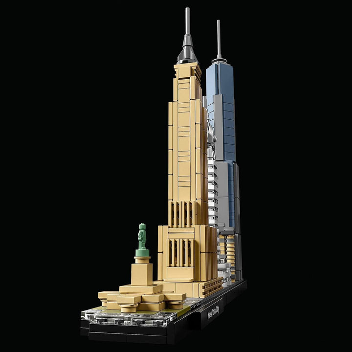 LEGO Arhitectura New York City Set, Skyline Model Kit cu World Trade Centre și Statuia Libertății, Artizanat pentru adulți, Decorațiuni pentru casă și birou, Cadouri pentru femei și bărbați 21028