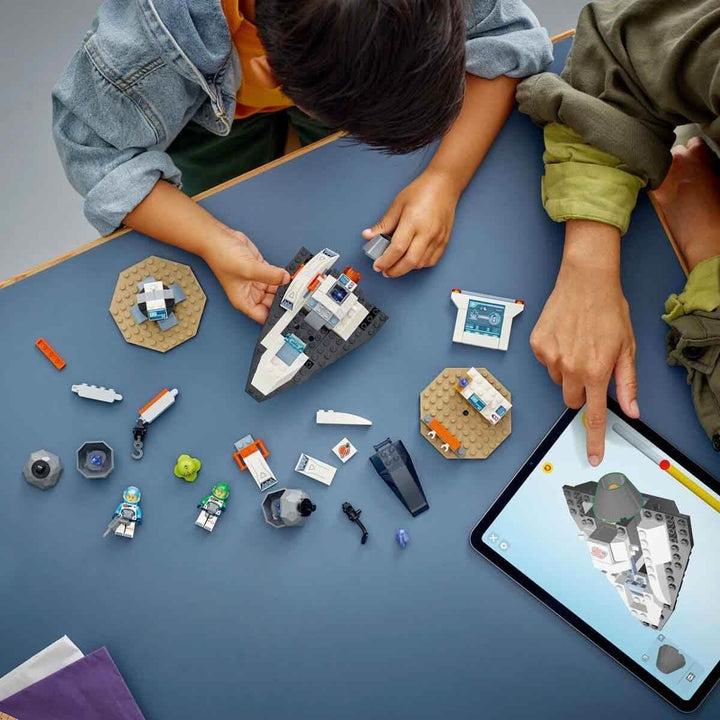 LEGO City Space Asteroid Recovery, jucărie spațială cu navă spațială, stație spațială, 2 minifigurine și o figurină extraterestră, cadou pentru copii, băieți și fete de la 4 ani 60429