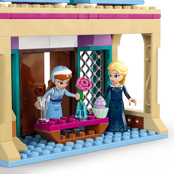 LEGO Ç€ Disney Frozen Castelul Arendelle, jucărie de prințesă cu mini păpuși ELSA, Anna și Olaf și o figură de pinguin, Playset fantezie, cadou pentru fete de la 5 ani 43265