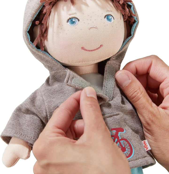 HABA 306528 - Păpușă Lian - Păpușă de pluș pentru copii de la 18 luni pentru joacă și îmbrățișare din materiale moi - Dimensiune: 30 cm