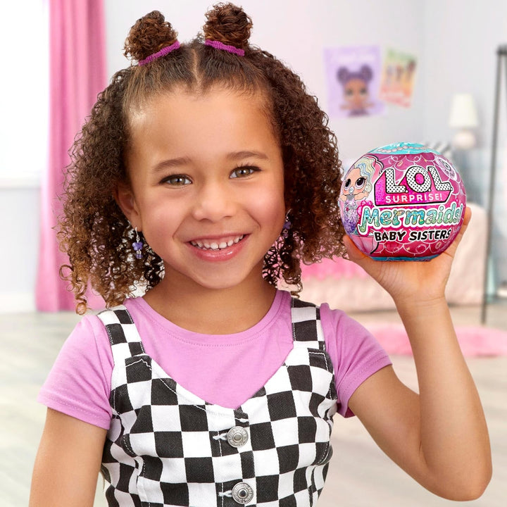 L.O.L. Surpriză! Mermaids Baby Sisters - Cu cozi care își schimbă culoarea, Selecție surpriză, Conține 1 păpușă cu accesorii drăguțe, Colecționează toate cele 8 păpuși, Pentru copii cu vârsta de 4 ani și peste
