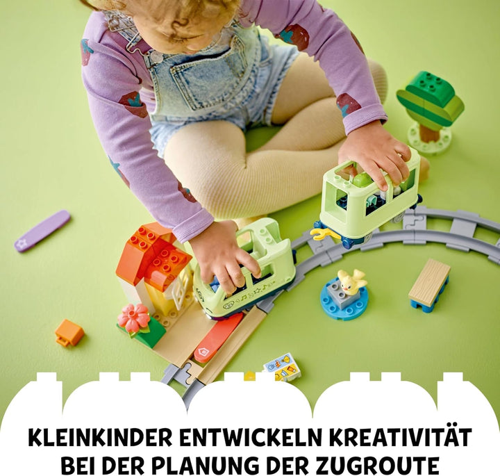 LEGO DUPLO Town Interactive Adventure Train, Playset cu lumini și sunete pentru jocuri de rol, permite copiilor de la 2 ani să construiască șine, jucărie educativă pentru preșcolari 10427