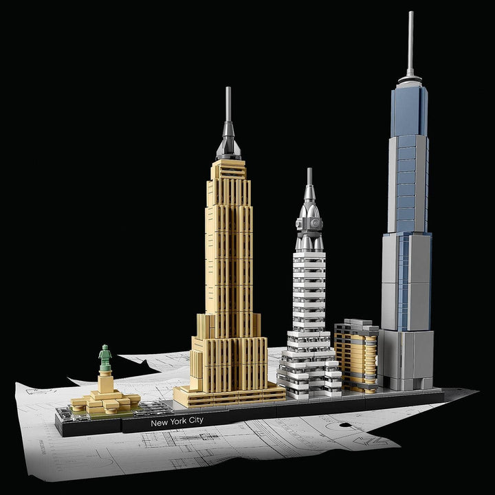 LEGO Arhitectura New York City Set, Skyline Model Kit cu World Trade Centre și Statuia Libertății, Artizanat pentru adulți, Decorațiuni pentru casă și birou, Cadouri pentru femei și bărbați 21028