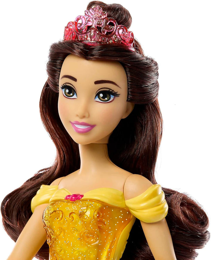 Mattel Disney Princess Toy, păpușă mobilă Belle Fashion cu haine strălucitoare și accesorii, inspirată de filmul Disney, cadou pentru copii, HLW11