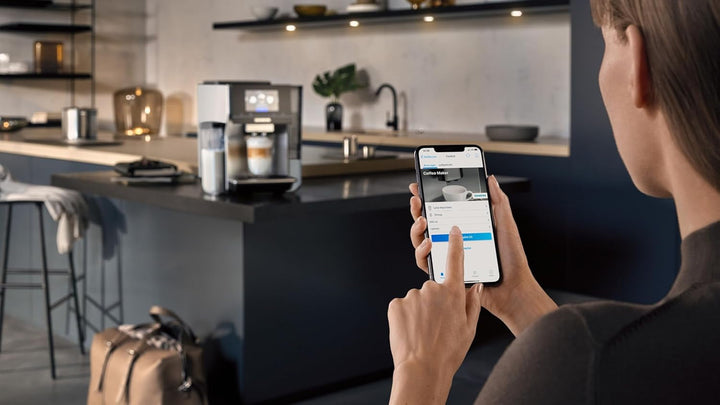 SIEMENS, mașină de cafea complet automată, EQ700, afișaj Iselect, Coffeeworld, Cold Brew, Slow Brew, recipient pentru lapte, adaptor pentru cărămizi de lapte, Home Connect, oțel inoxidabil, alb, TQ715R03 Integral