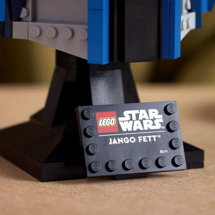 LEGO Star Wars 75408 Jango Fett Helmet - Set de construcție Mandalorian pentru adulți - Model cu suport, plăcuță de identificare și antenă reglabilă - Cadou pentru fanii Atacului clonelor
