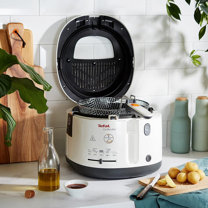 Tefal FF1631 Fritteuse Filtra One | 1.900 W | Kapazität 1,2 Kg | Clean-Oil-System | Auffangsieb FüR Frittierreste | Wärmeisoliert | Spülmaschinenfest Weiß