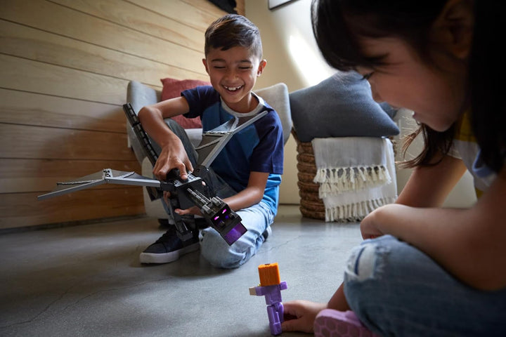 Mattel Minecraft Ender Dragon Action Figure Set, lumini, zgomot și ceață cu Steve și Enderman, True To Scale la aproximativ 8 cm înălțime Figuri HTN25