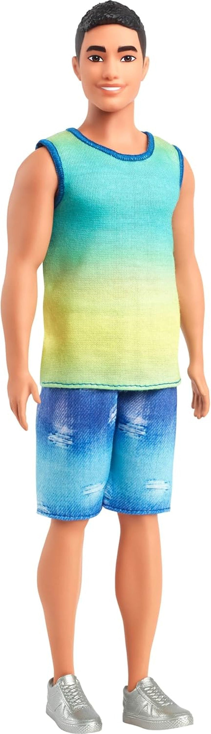 Barbie Fashionistas Ken Doll nr. 227 cu ținută care amintește de aspectul total al părului, păpușă de modă brunetă cu barbă scurtă și fizic subțire, 65th Anniversary Collectible Figure, HRH26
