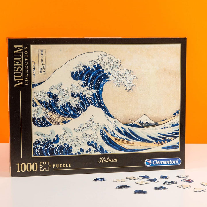 Clementoni 39378 Hokusai - Marele val - Puzzle 1000 piese, Colecție muzeu, Joc de îndemânare pentru întreaga familie, Joc de întindere colorat, Puzzle pentru adulți de la 14 ani