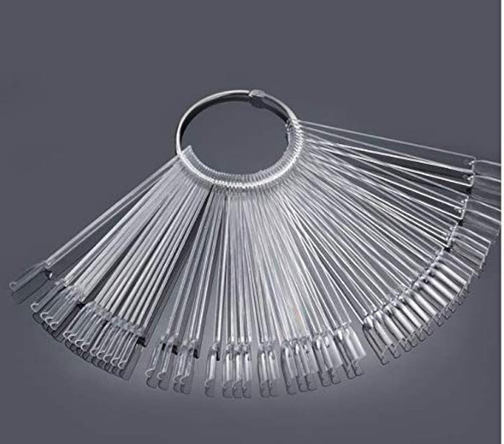 50 de bucăți de inele pentru sfaturi de artă pentru unghii, plăci transparente de culoare, bețișoare inelare pentru afișare a ojei, exerciții de salon de unghii, afișare a vârfurilor de unghii pentru afișare și exersare DIY Nail Art