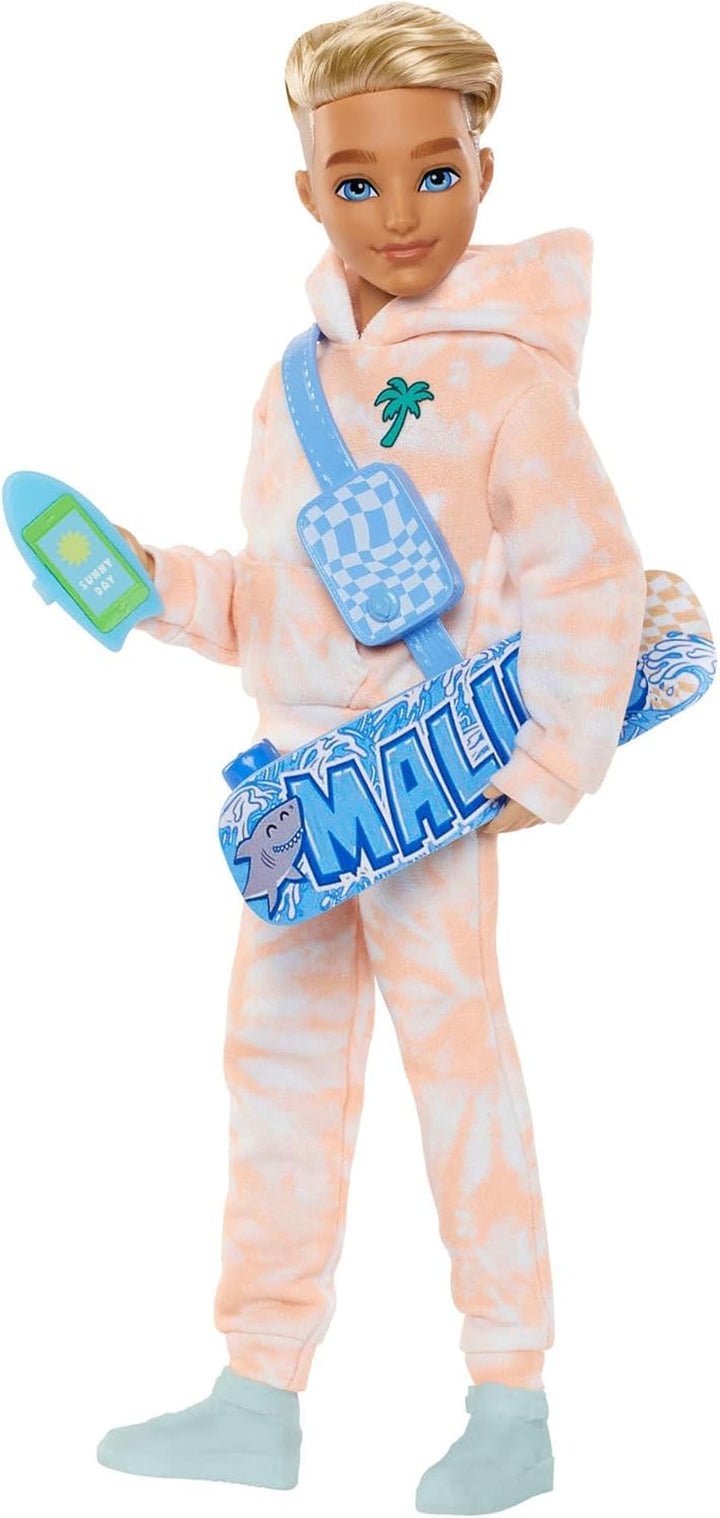 Păpușă Barbie Dream Besties și accesorii, păpușă de modă Teresa mobilă cu păr castaniu și agrafe de păr, 10 bucăți temă jocuri video, HYC23