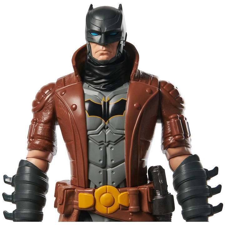 DC Comics, Batman Action Figure, 30 cm înălțime, complet mobil pentru aventuri captivante și cascadorii pline de acțiune, jucărie pentru copii de la 3 ani în sus