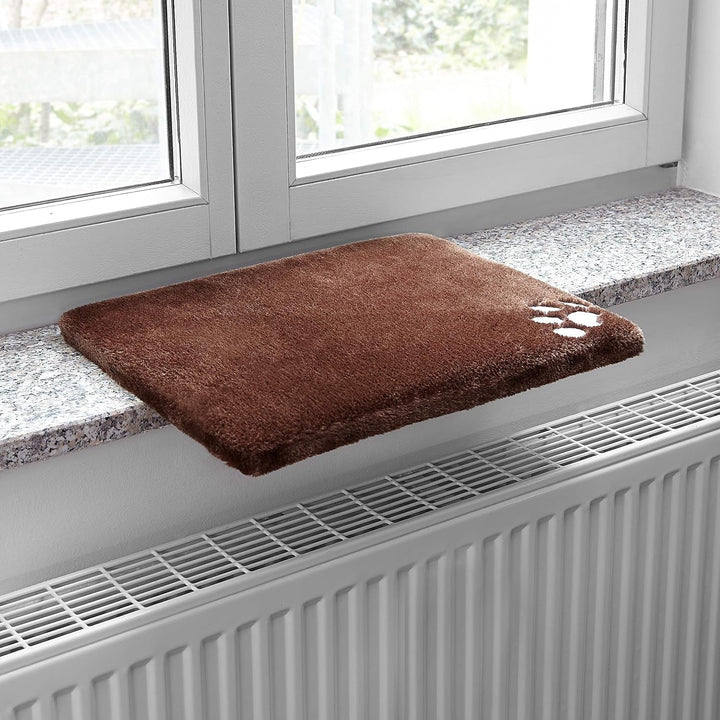 Pat de fereastră pentru pisică Pretty Kitty 32X41Cm: Pat pufos pentru pisică de pe pervaz, Pat pufos premium pentru pisică, Pat pentru pisică de pe pervaz - Lavabil, Pat pentru pisică de pe pervaz
