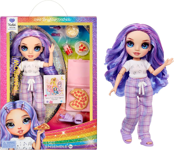 Rainbow High Junior High PJ Party - Sunny (galben) - păpușă de 22 cm cu salopetă moale, papuci și accesorii de joacă - jucărie pentru copii - ideală pentru 4-12 ani