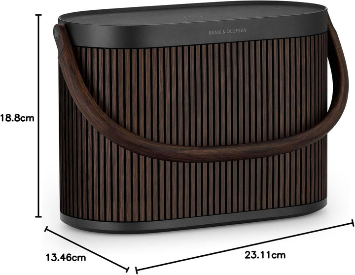 Bang & Olufsen Beosound A5 - Difuzor portabil Bluetooth 360 ° portabil și pentru acasă, cu cablu USB-C și placă de încărcare wireless Qi integrată - stejar închis