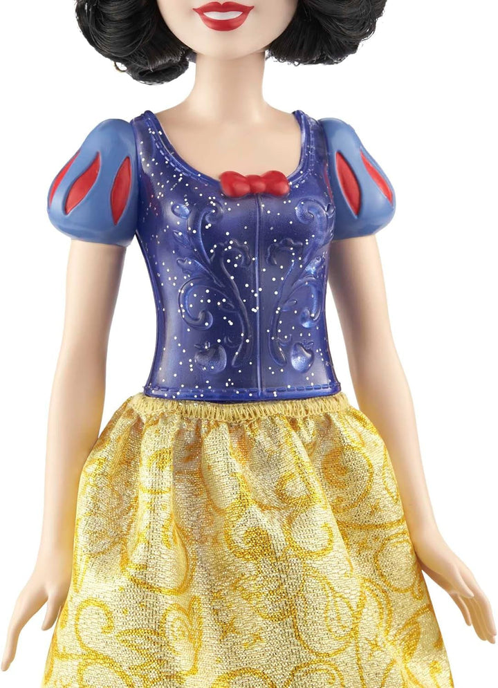 Mattel Disney Princess Toy, păpușă mobilă Albă ca Zăpada, cu haine strălucitoare și accesorii, inspirată de filmul Disney, cadou pentru copii, HLW08