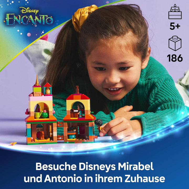 LEGO Ç€ Disney Encanto Mini House, jucărie de construcție pentru fete de la 5 ani, jucărie de fantezie și set de construcție cu Mirabel și Antonio Mini Dolls, o figură Capybara și cheie 43261
