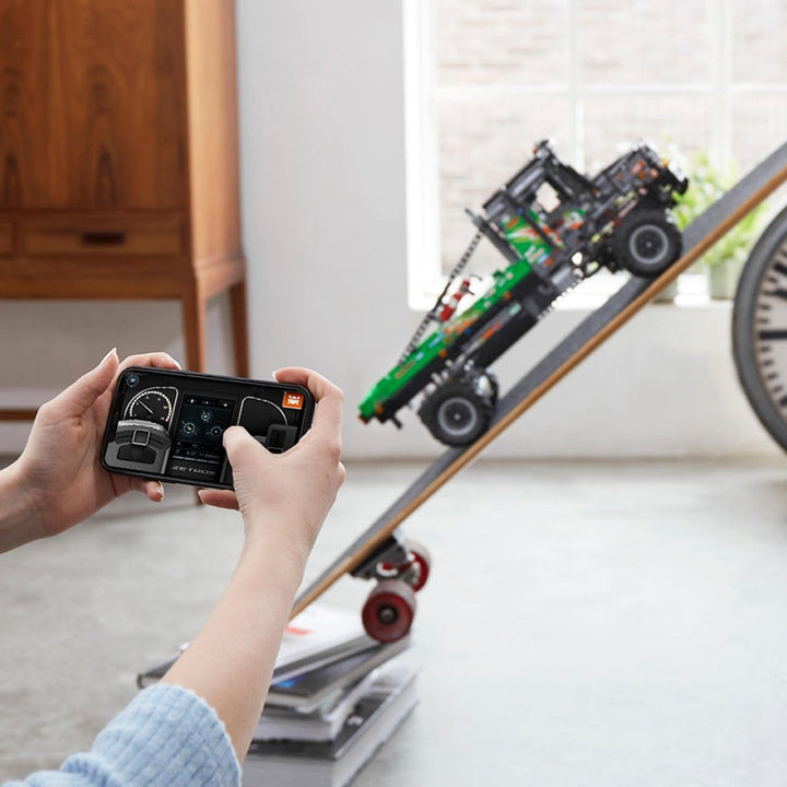 LEGO 42129 Technic 4X4 Mercedes-Benz Zetros Offroad Truck, mașină controlată de la distanță, jucărie camion controlată prin aplicație, idee de cadou pentru adulți și copii, bărbați și femei