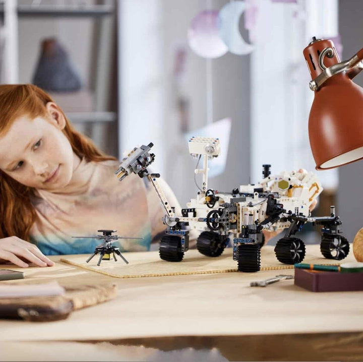 Set de jucării spațiale LEGO 42158 Technic NASA Mars Rover Perserverance cu aplicație Ar, jucărie științifică de construit pentru fete și băieți de la 10 ani în sus
