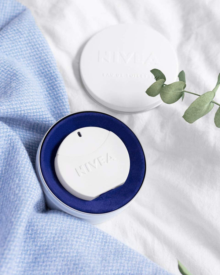 NIVEA Creme Eau De Toilette, Parfum cu aromă emblematică, parfum unisex proaspăt și delicat într-o sticlă de parfum (30 ml) (Pachet de 2)